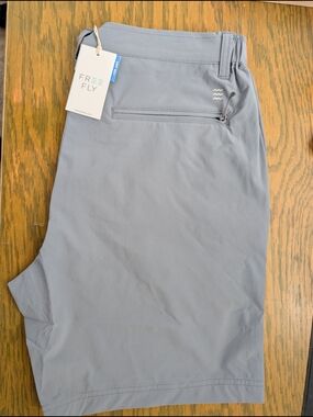 Free Fly Apparel Men's Hybrid Shorts - Light Gray